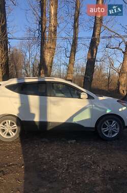 Позашляховик / Кросовер Hyundai Tucson 2012 в 