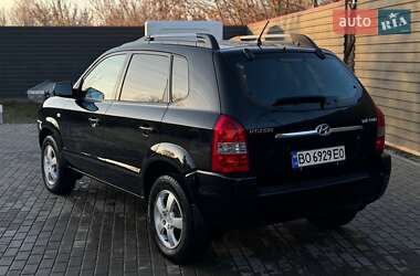 Позашляховик / Кросовер Hyundai Tucson 2006 в Радивиліві