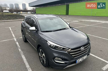 Внедорожник / Кроссовер Hyundai Tucson 2017 в 