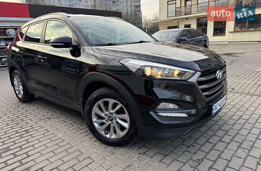 Позашляховик / Кросовер Hyundai Tucson 2016 в 