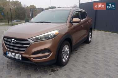 Позашляховик / Кросовер Hyundai Tucson 2016 в Полтаві