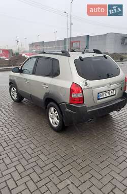 Внедорожник / Кроссовер Hyundai Tucson 2008 в 