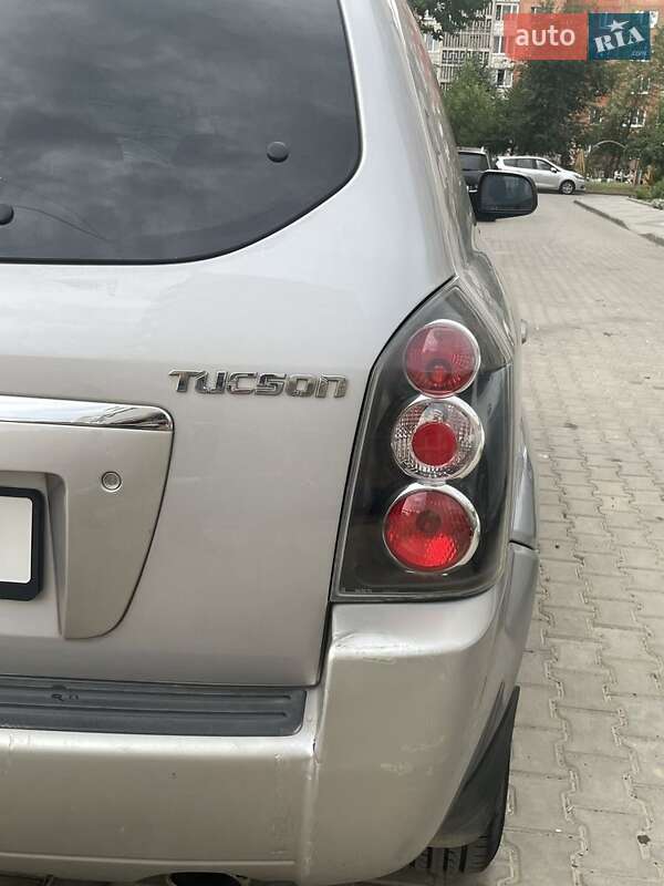 Позашляховик / Кросовер Hyundai Tucson 2005 в Луцьку