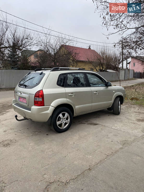 Позашляховик / Кросовер Hyundai Tucson 2007 в Києві