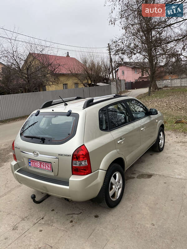 Позашляховик / Кросовер Hyundai Tucson 2007 в Києві