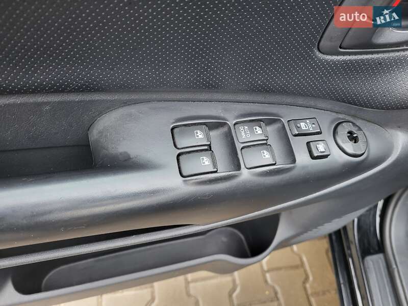 Позашляховик / Кросовер Hyundai Tucson 2009 в Житомирі