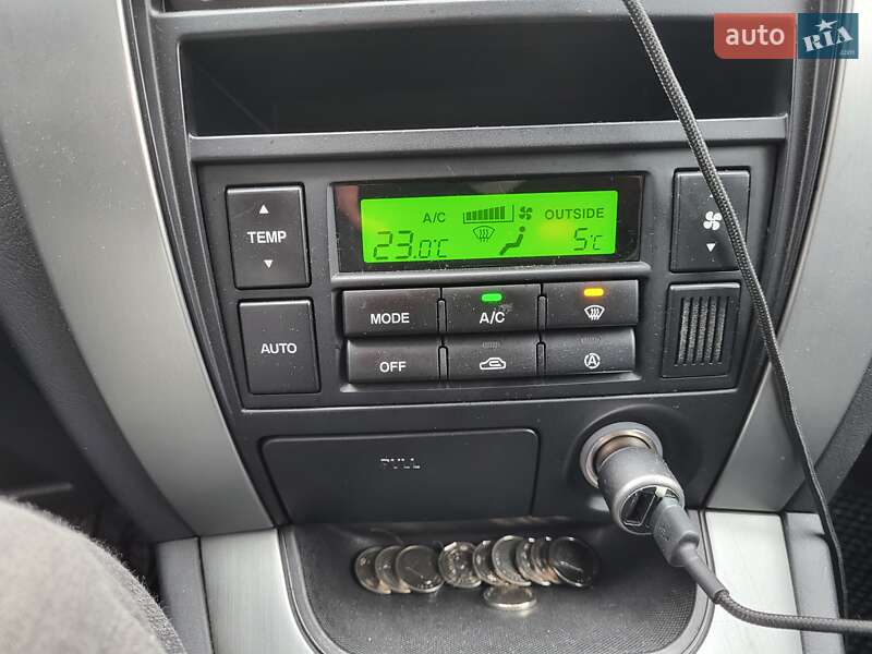 Позашляховик / Кросовер Hyundai Tucson 2009 в Житомирі