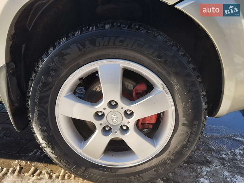 Внедорожник / Кроссовер Hyundai Tucson 2007 в Радомышле