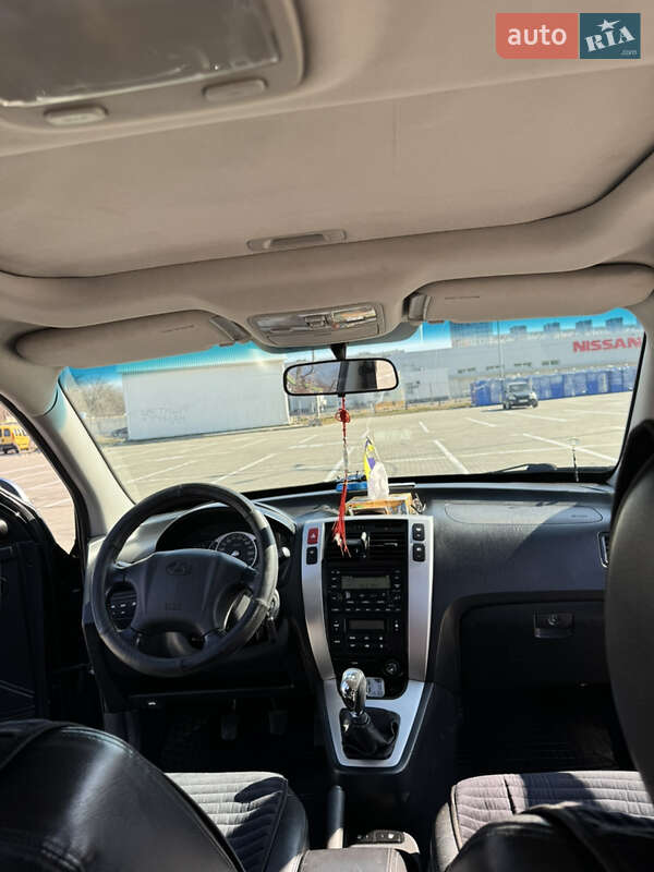 Позашляховик / Кросовер Hyundai Tucson 2006 в Одесі фото 22 Позашляховик / Кросовер Hyundai Tucson 2006 в Одесі