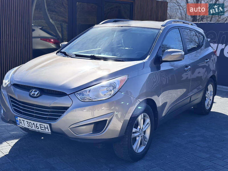 Внедорожник / Кроссовер Hyundai Tucson 2012 в Яремче