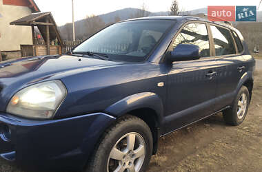 Позашляховик / Кросовер Hyundai Tucson 2004 в Східниці