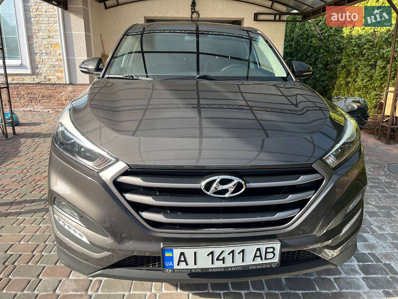 Внедорожник / Кроссовер Hyundai Tucson 2016 в 