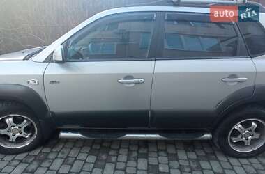 Внедорожник / Кроссовер Hyundai Tucson 2006 в 