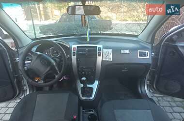Внедорожник / Кроссовер Hyundai Tucson 2006 в 