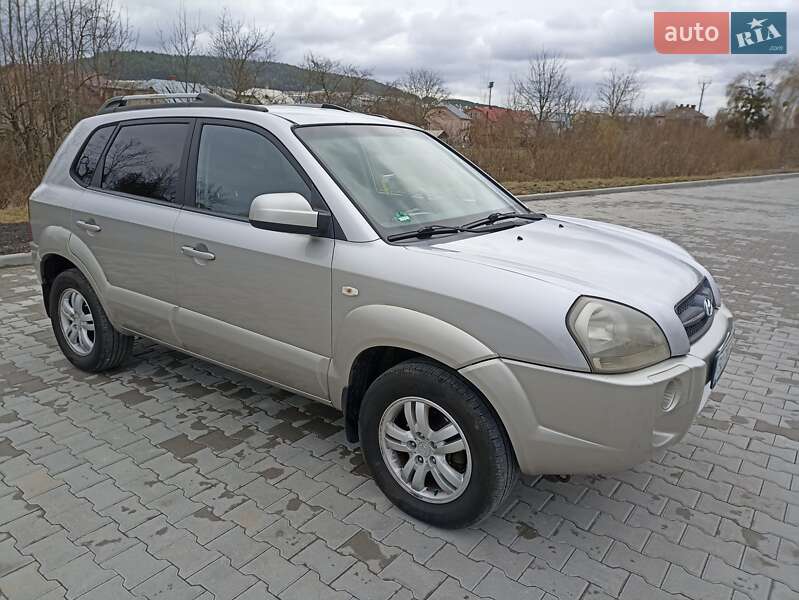 Позашляховик / Кросовер Hyundai Tucson 2006 в Куликові