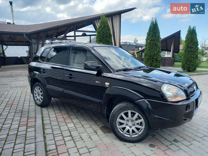 Позашляховик / Кросовер Hyundai Tucson 2008 в Косові