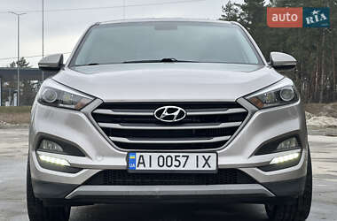 Внедорожник / Кроссовер Hyundai Tucson 2016 в 