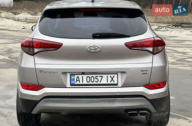 Внедорожник / Кроссовер Hyundai Tucson 2016 в 