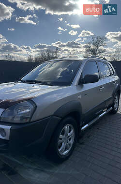 Внедорожник / Кроссовер Hyundai Tucson 2008 в 