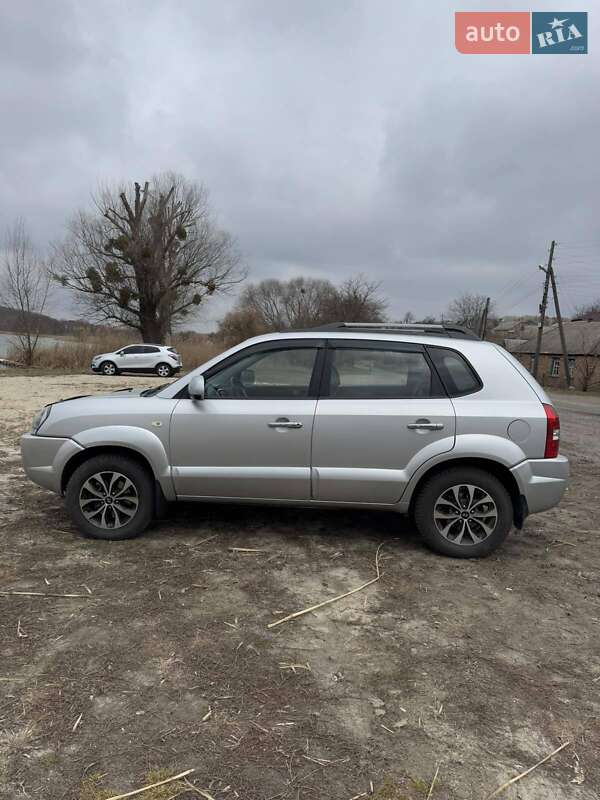 Позашляховик / Кросовер Hyundai Tucson 2012 в Корсунь-Шевченківському