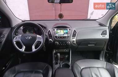 Внедорожник / Кроссовер Hyundai Tucson 2012 в 