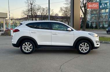 Внедорожник / Кроссовер Hyundai Tucson 2019 в 