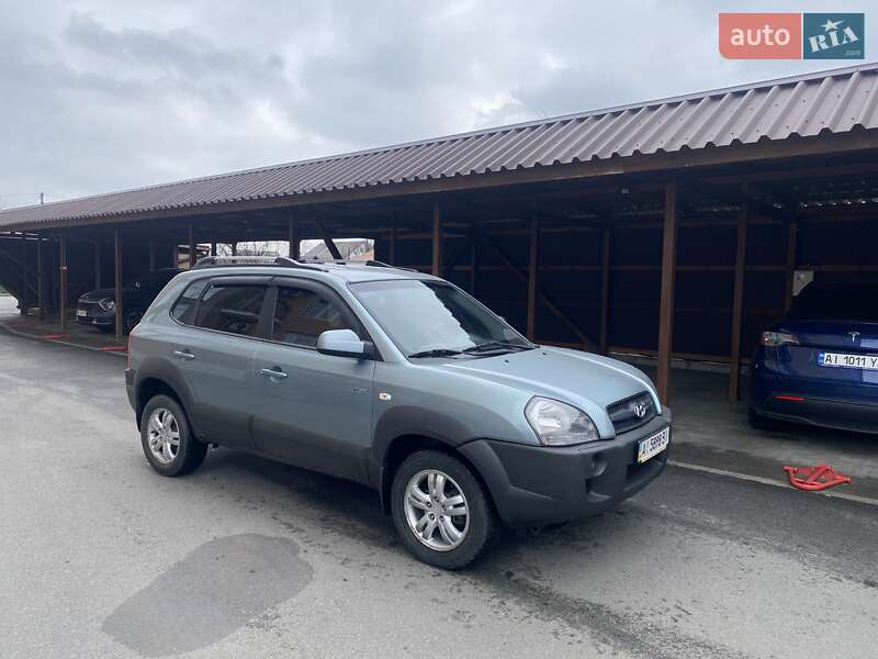 Внедорожник / Кроссовер Hyundai Tucson 2007 в 