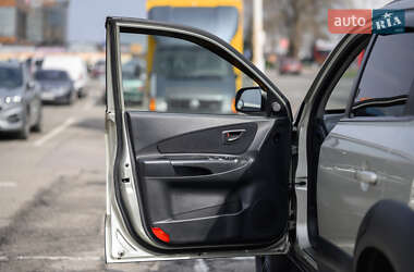 Позашляховик / Кросовер Hyundai Tucson 2008 в 
