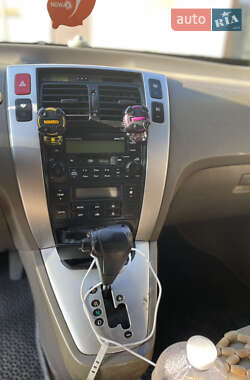 Внедорожник / Кроссовер Hyundai Tucson 2008 в 