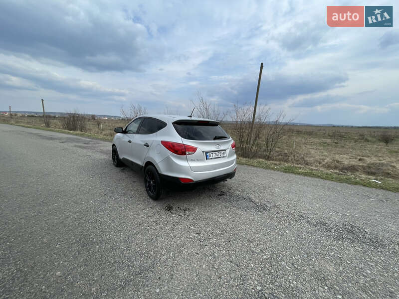 Позашляховик / Кросовер Hyundai Tucson 2015 в Івано-Франківську