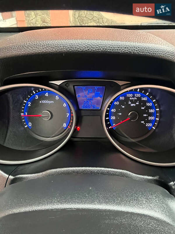 Позашляховик / Кросовер Hyundai Tucson 2015 в Івано-Франківську