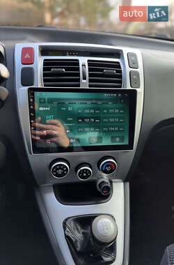Внедорожник / Кроссовер Hyundai Tucson 2007 в 