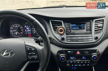 Внедорожник / Кроссовер Hyundai Tucson 2017 в 