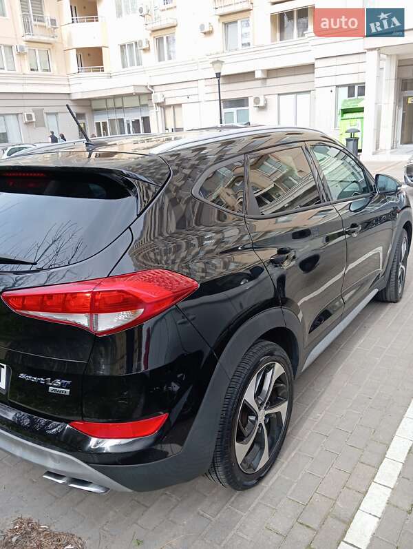 Внедорожник / Кроссовер Hyundai Tucson 2016 в Одессе