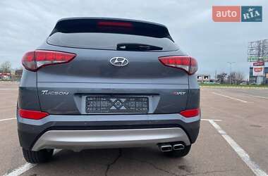 Внедорожник / Кроссовер Hyundai Tucson 2017 в 
