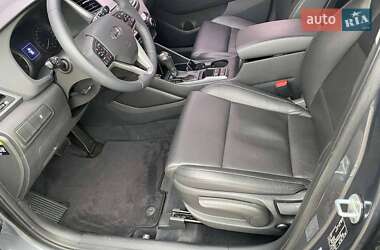 Внедорожник / Кроссовер Hyundai Tucson 2017 в 