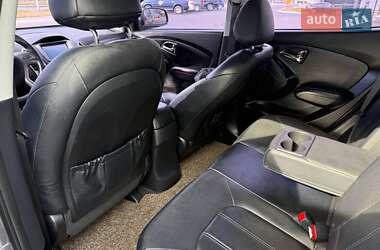 Позашляховик / Кросовер Hyundai Tucson 2011 в 