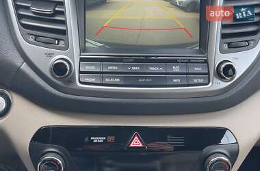 Позашляховик / Кросовер Hyundai Tucson 2016 в 