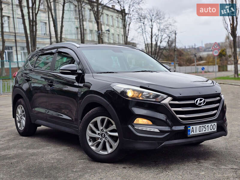 Внедорожник / Кроссовер Hyundai Tucson 2016 в 