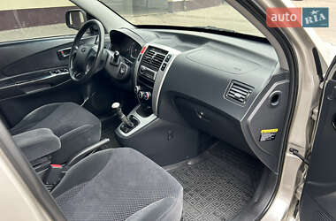 Позашляховик / Кросовер Hyundai Tucson 2006 в 