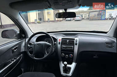Позашляховик / Кросовер Hyundai Tucson 2006 в 