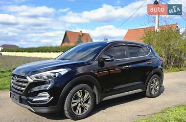 Внедорожник / Кроссовер Hyundai Tucson 2017 в 