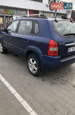 Позашляховик / Кросовер Hyundai Tucson 2005 в 