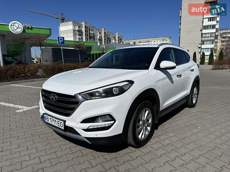 Внедорожник / Кроссовер Hyundai Tucson 2017 в 