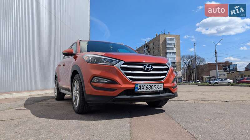 Позашляховик / Кросовер Hyundai Tucson 2016 в Харкові