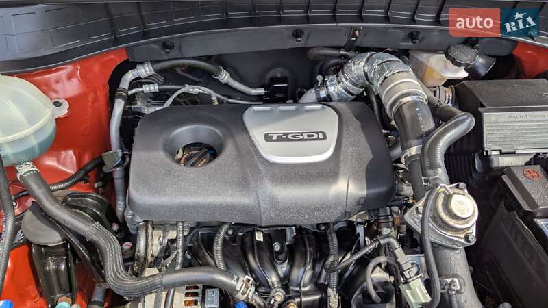 Позашляховик / Кросовер Hyundai Tucson 2016 в Харкові