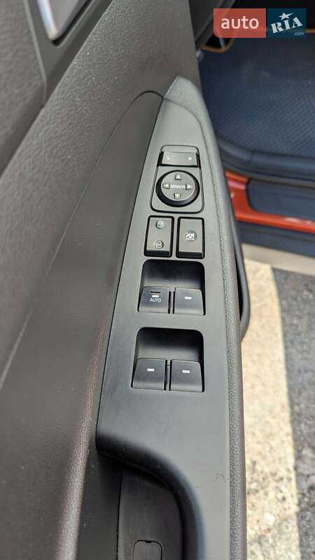 Позашляховик / Кросовер Hyundai Tucson 2016 в Харкові