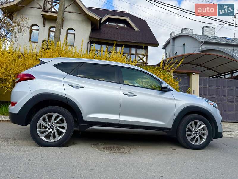 Позашляховик / Кросовер Hyundai Tucson 2016 в Дніпрі