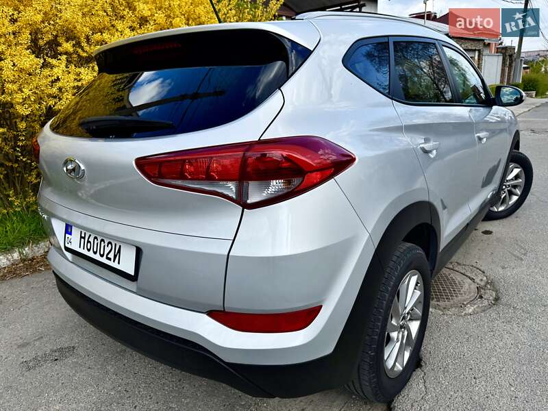 Позашляховик / Кросовер Hyundai Tucson 2016 в Дніпрі