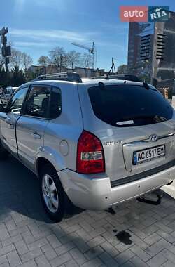 Позашляховик / Кросовер Hyundai Tucson 2006 в 